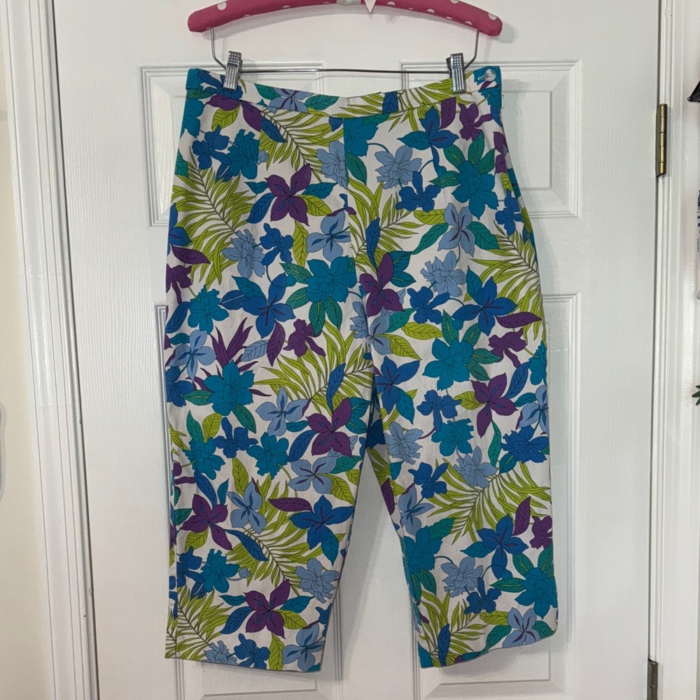 Vintage Purple & Blue Floral Capri Pants